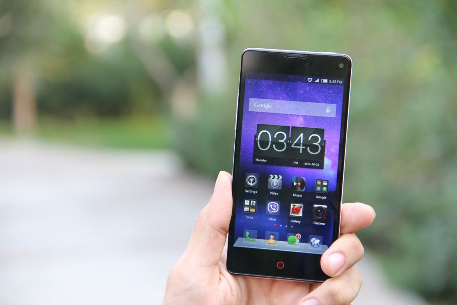 بررسی تلفن هوشمند ZTE Nubia Z5S mini